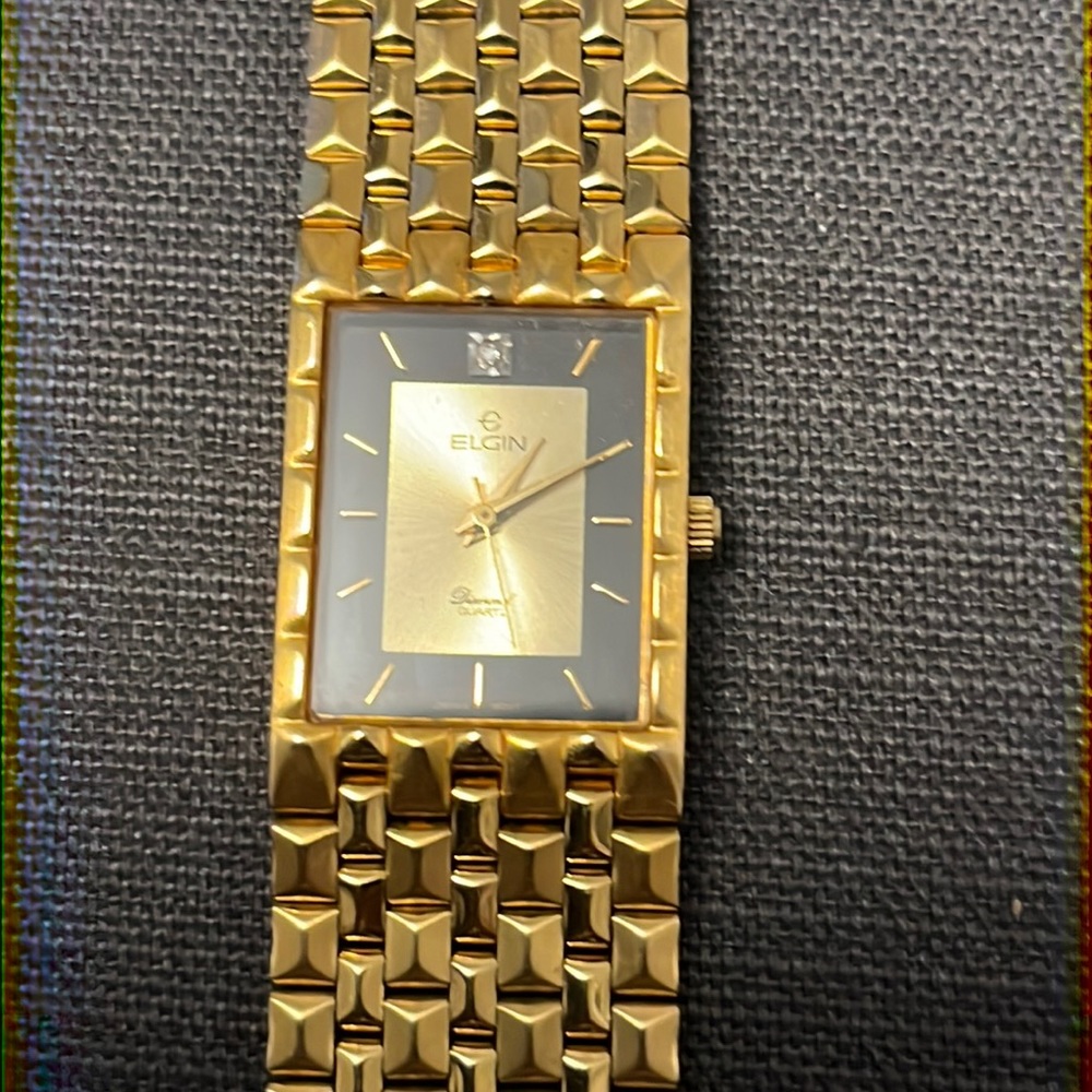 Elgin Mens Watch / Diamond Quartz